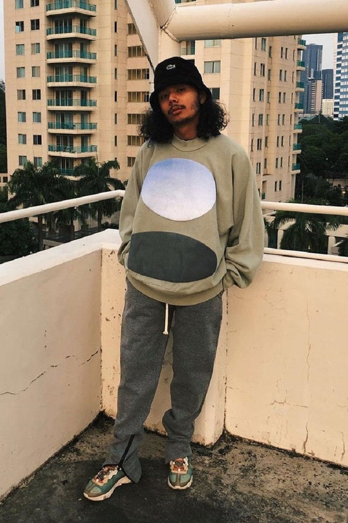 "Jesus Is King" Sweatshirt - Olive